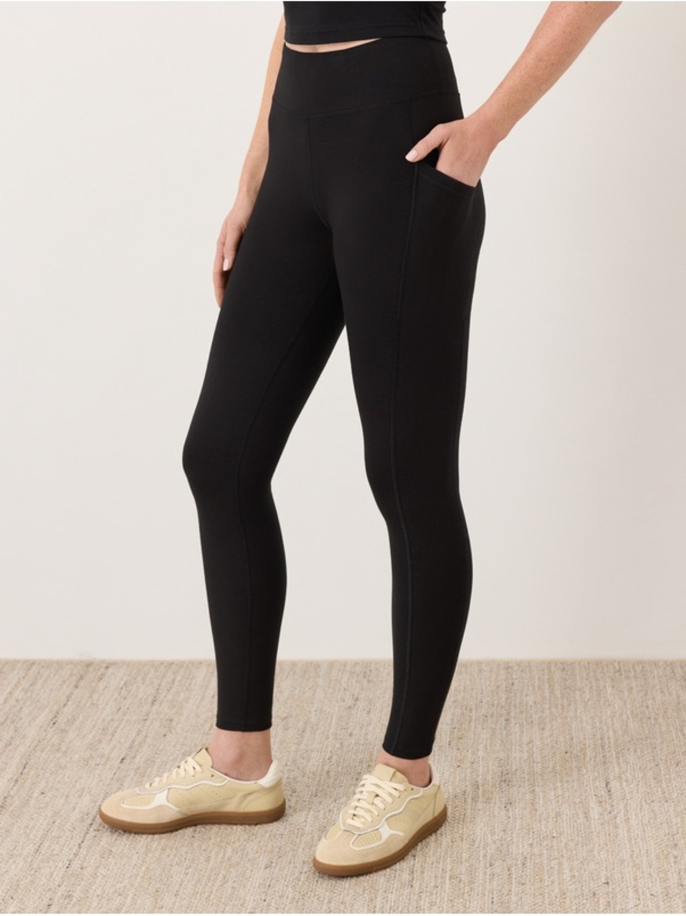 High-Waist Black Pocket Leggings - Women